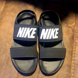 Brand New Nikes Women’s Sandals